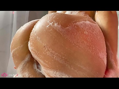 ❤️ Brunette Masturbates киска бо вибратор ба оргазми шадид дар душ ☑ Супер секс дар мо ❌